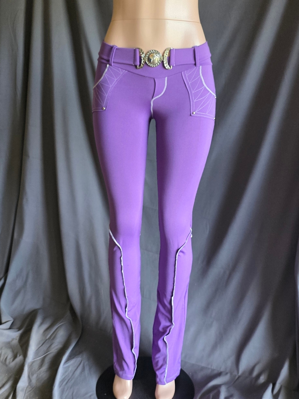 Western Motif Low-Rise Jeggings with Silver Buckle Accent